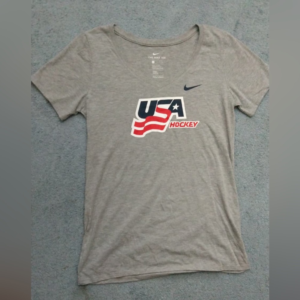 Nike Gray Athletic Cut V‑Neck Tee